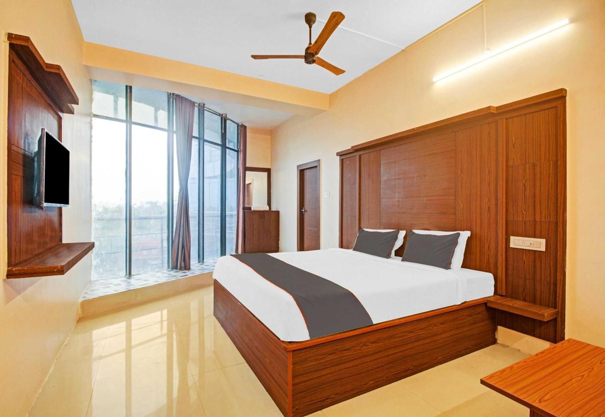 Super Collection O Hotel Aqua Villa Near Netaji Subhash Chandra Bose International Airport Gauripur  Dış mekan fotoğraf